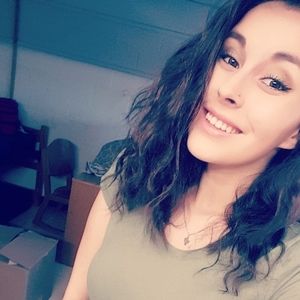 Meet your Posher, Kylee